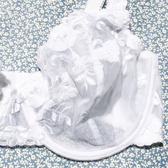 Felina Lingerie White Demi Lace Bra Style 5170 Size 34D - Picture 4 of 16